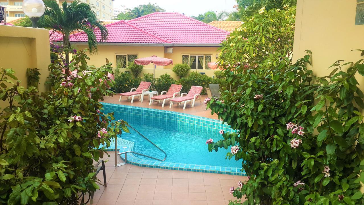 Butterfly Garden Boutique Residences By Frasier, A Lifestyle Destination Apt And Villas 1 To 3 Bedroom Units, 2 Full Bathrooms, Rain Shower, Spa Bath, Complete Kitchen, Staff 24-7,Fast Fiber Optic Wifi, 55" Smart Tv'S, Free Bbq, Pattaya Bagian luar foto