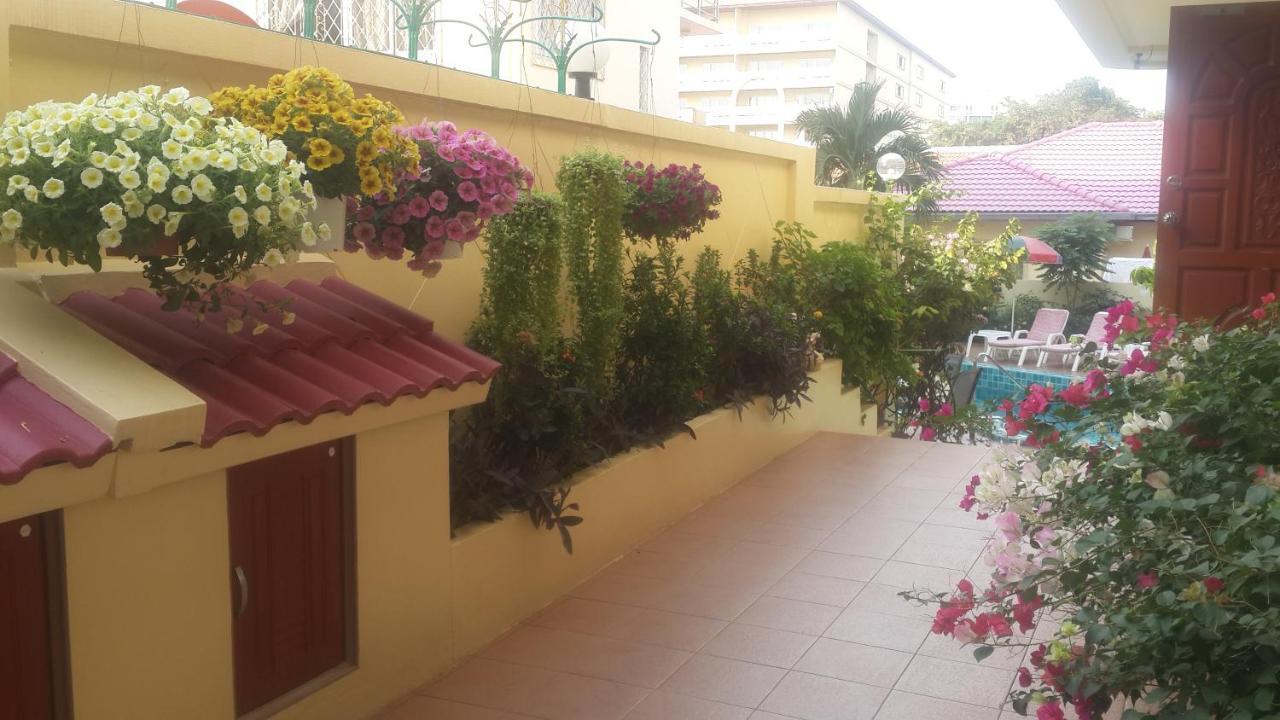 Butterfly Garden Boutique Residences By Frasier, A Lifestyle Destination Apt And Villas 1 To 3 Bedroom Units, 2 Full Bathrooms, Rain Shower, Spa Bath, Complete Kitchen, Staff 24-7,Fast Fiber Optic Wifi, 55" Smart Tv'S, Free Bbq, Pattaya Bagian luar foto